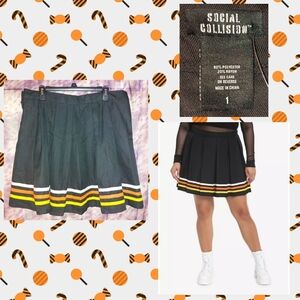 Social Connection brand Blk/Multiclr Candy Corn Stripe Pleated Skirt 1|1X|14/16